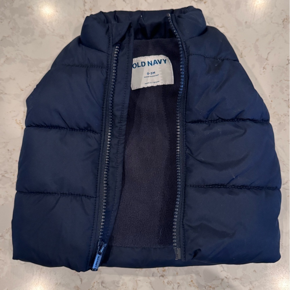 Old navy 0-3 months vest